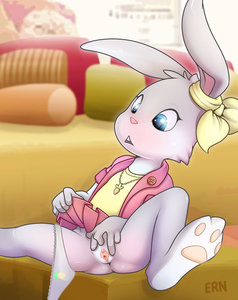 848485_ern_bunny-girl.jpg