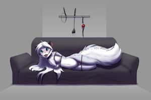 Model Maeve 4