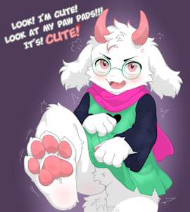Look at my paw pads!!! (SFW)