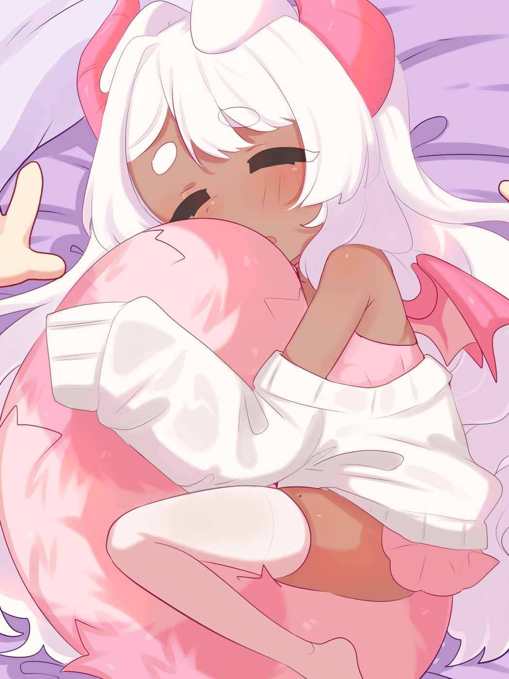 Lolitober day 8 tail!