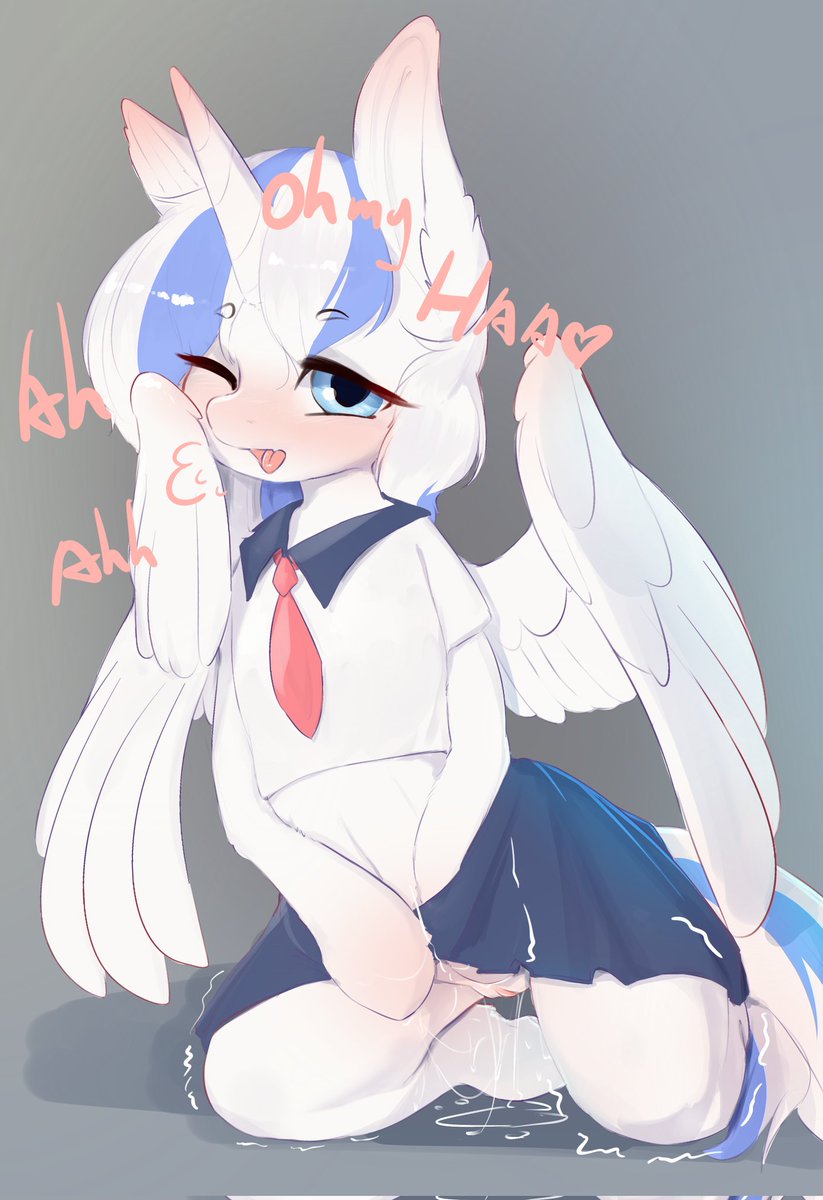 she really know how to make her self happy! https://t.co/wW8PPlfQU1