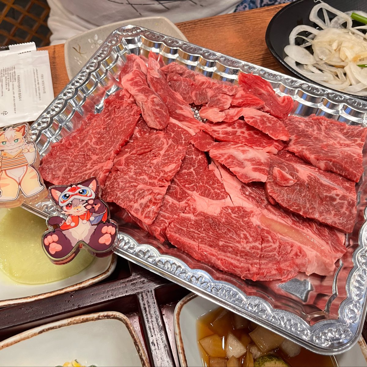 에숙님이 생일이라고 소고기를 사주셨습니다 흑흑..🥹🥹 https://t.co/DnmBeGPuVO